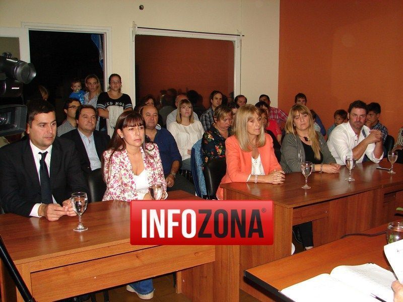 Lezama: harispe dejó inaugurado el período de sesiones ordinarias en el concejo 4 Concejo lezama 1