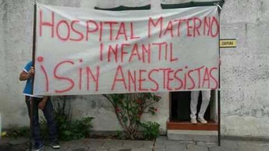 Se agrava la situación en azul. A los despidos en fanazul se suma un hospital sin anestesistas