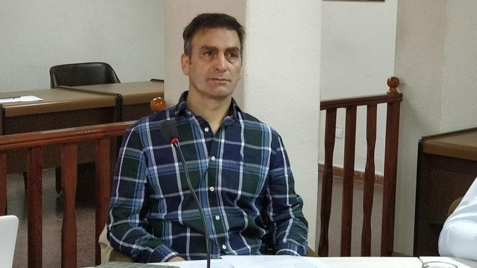 Detienen a concejal de pinamar por violar a su cuñada