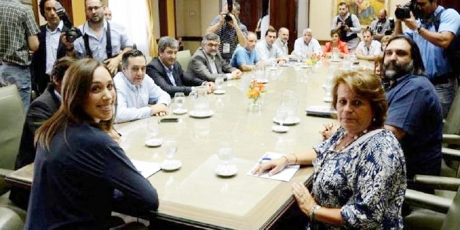 Nueva reunión entre el gobierno provincial y los gremios docentes sin ningún paro programado