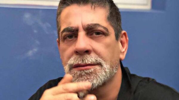 ᐈ Falleció el actor y productor teatral Carlos Bacchi