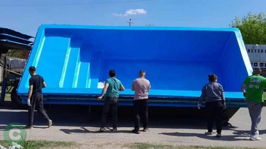 Insólito robo en cañuelas: se llevaron una pileta de natación